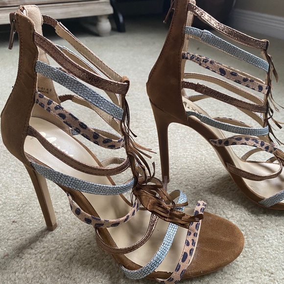 🆕️ Strappy Faux Suede Heels, Size 8.5 - Picture 2 of 10